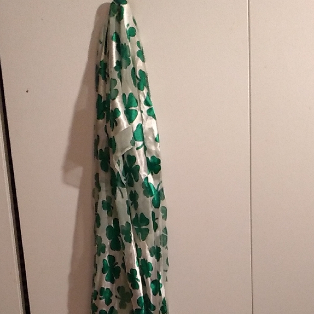 Green Clover Patte